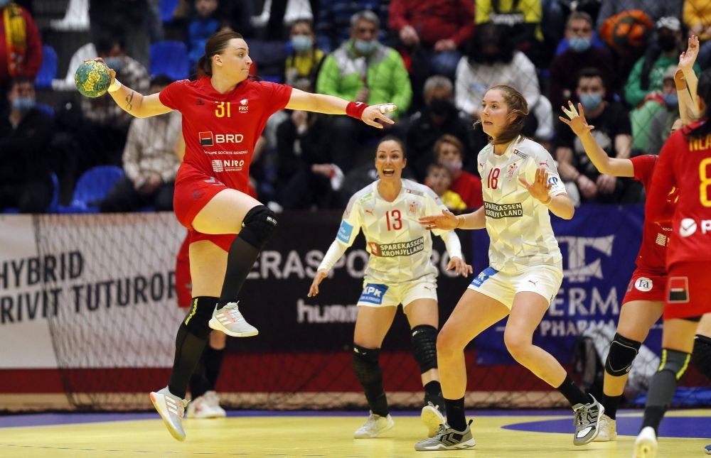 Cu Neagu și Pintea în teren, naționala de handbal a fost răpusă clar de Danemarca. Ce urmează pentru tricolore în preliminariile Euro 2022_4