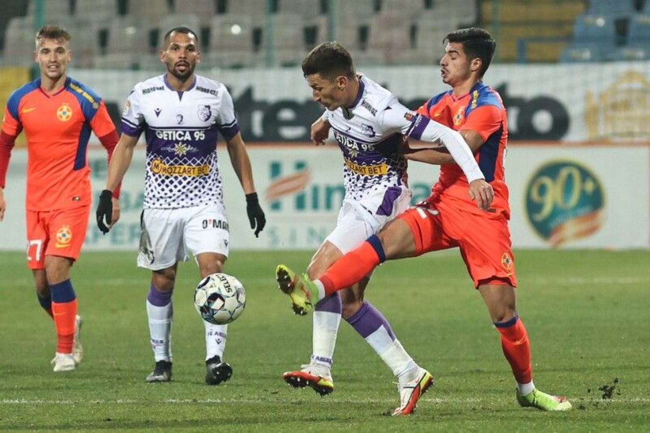 FC Argeș - FCSB 1-0. Gazdele, la un pas de play-off! Echipa lui Petrea, în derivă totală_1