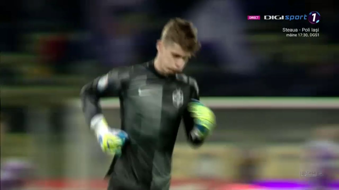 Gafa monumentală a lui Vlad l-a trimis pe banca de rezerve. Portarul FCSB-ului, schimbat la pauza meciului cu FC Argeș_2