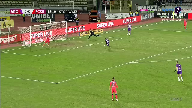 Gafa monumentală a lui Vlad l-a trimis pe banca de rezerve. Portarul FCSB-ului, schimbat la pauza meciului cu FC Argeș_3