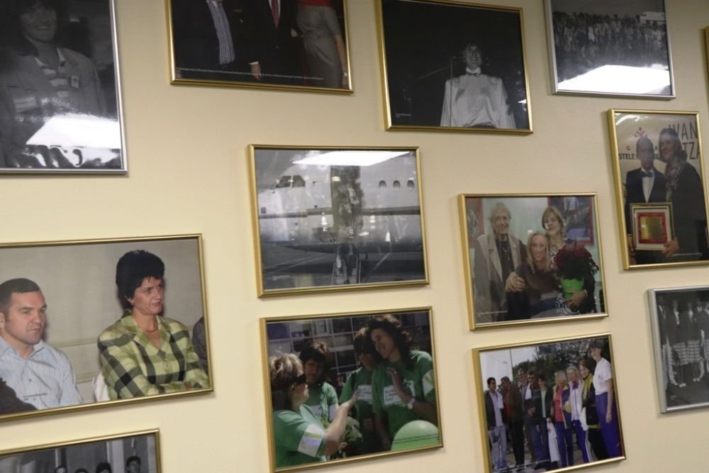 Elisabeta Lipă, sportivă de succes, chestor, șefă de club și de federație, ministru. 