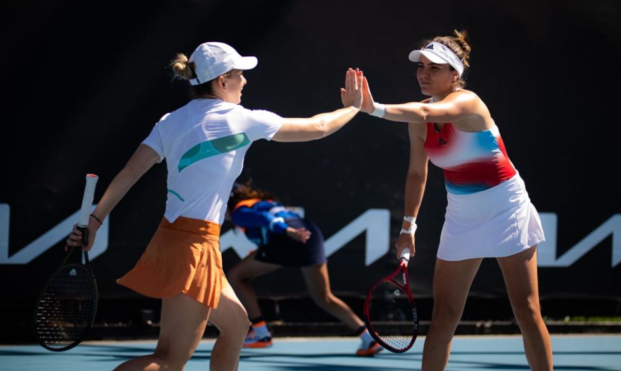 Le câștigă din oficiu? Simona Halep, două premii din două posibile pentru „Lovitura lunii în WTA” în 2022_6