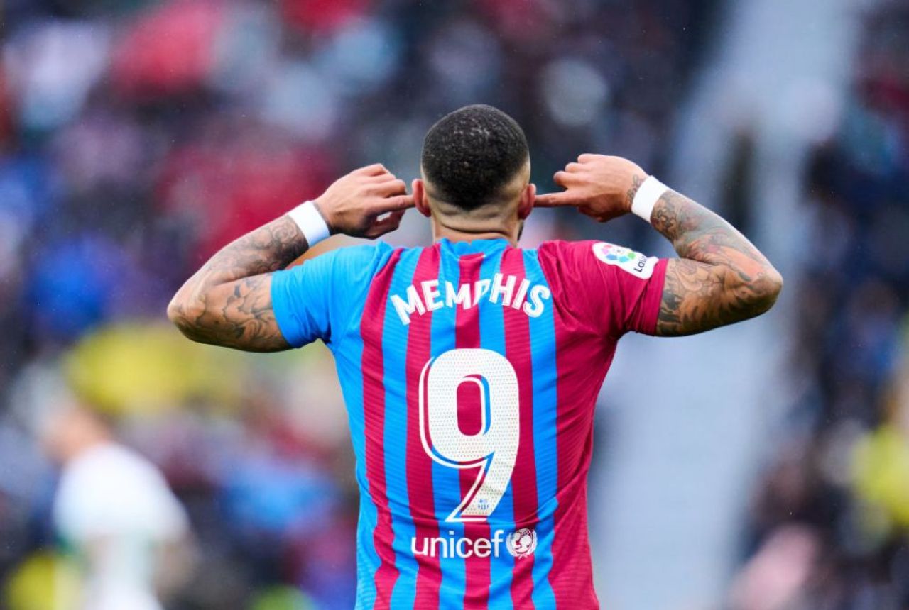Barcelona nu mai știe să piardă! Catalanii au suferit cu Elche, dar Memphis a adus victoria și și-a dus echipa pe locul 3_4