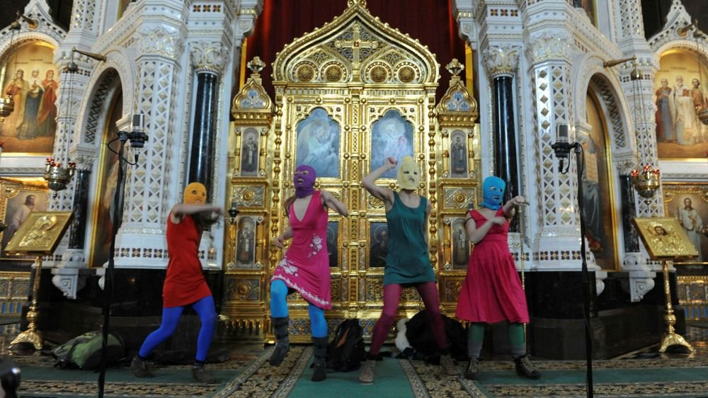 Cine e patriarhul care susține crimele lui Putin: amator de ”fotbal de iarnă”, țintă pentru Pussy Riot, criticat dur de Biserica Ortodoxă Română_2
