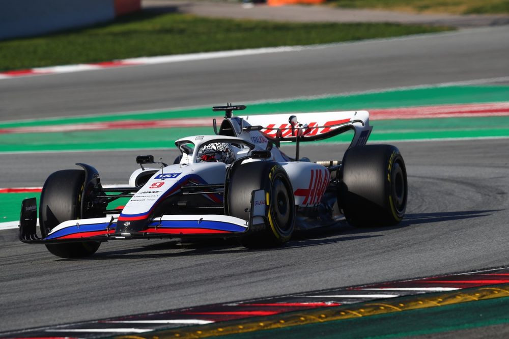 Pilot din Formula 1, pe lista oligarhilor ruși sancționați de Uniunea Europeană pentru legături cu Putin!