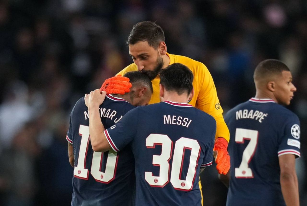 Neymar a postat mesajul pe care i l-a trimis Donnarumma după anunțul că s-ar fi luat la bătaie în vestiar! Ce a spus brazilianul _2