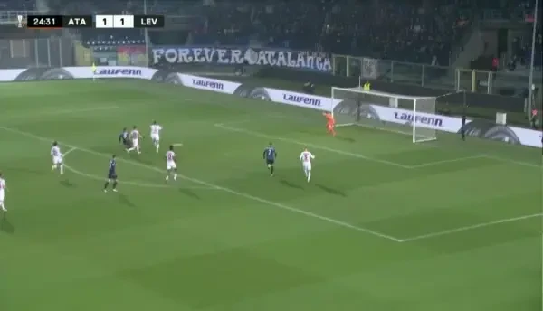 Muriel punctează și Atalanta preia conducerea.