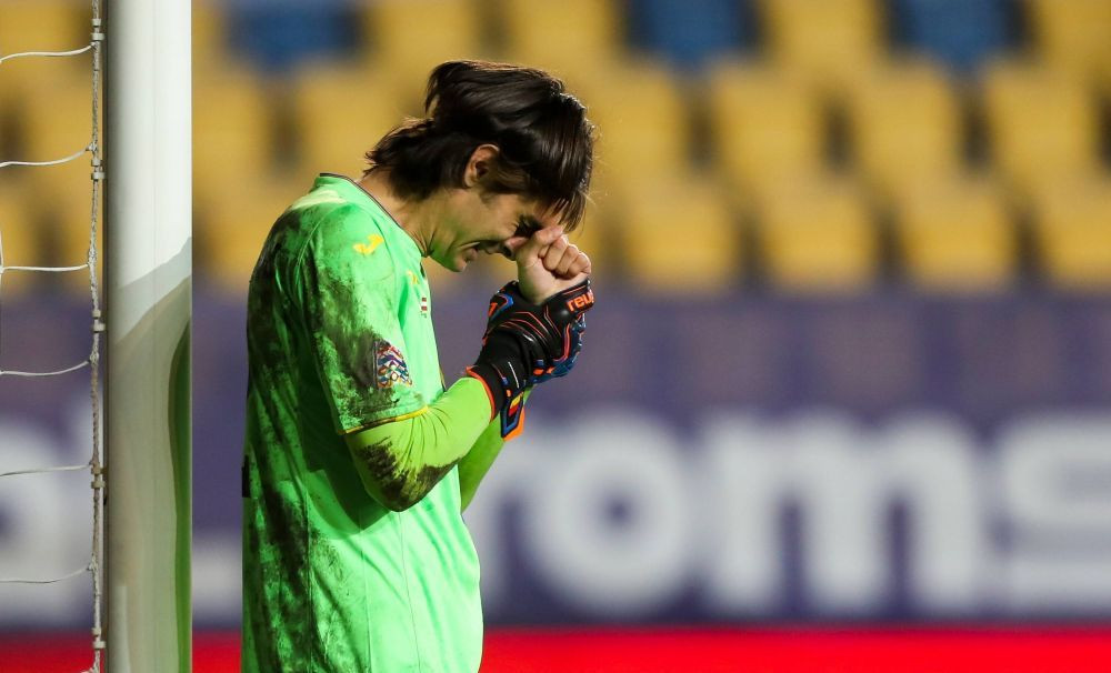 Selecționerul Iordănescu s-a &icirc;nt&acirc;lnit cu Tătărușanu! Condiția revenirii portarului la națională: &bdquo;E posibil să primim ajutor de la el!&rdquo;