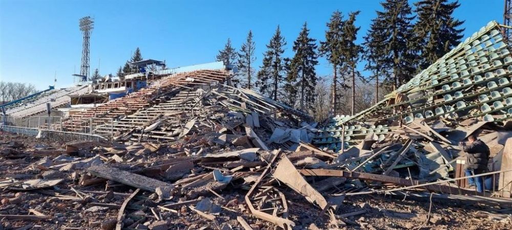 Putin l-a bombardat și pe rusul Iuri Gagarin! Stadionul din Ucraina care poartă numele celebrului cosmonaut a fost distrus_1