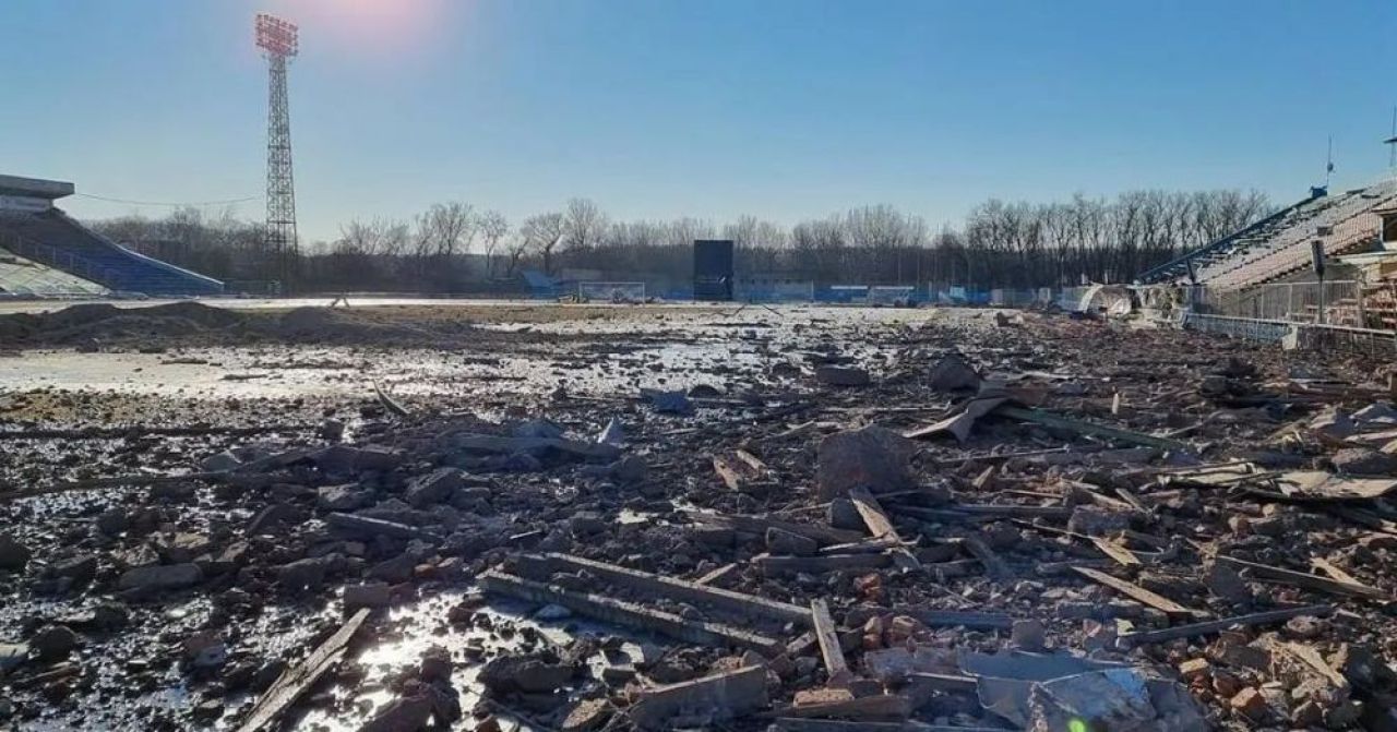 Putin l-a bombardat și pe rusul Iuri Gagarin! Stadionul din Ucraina care poartă numele celebrului cosmonaut a fost distrus_4