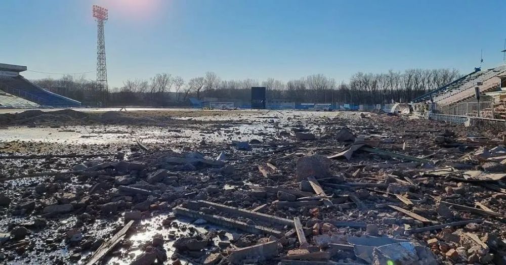 Putin l-a bombardat și pe rusul Iuri Gagarin! Stadionul din Ucraina care poartă numele celebrului cosmonaut a fost distrus_4