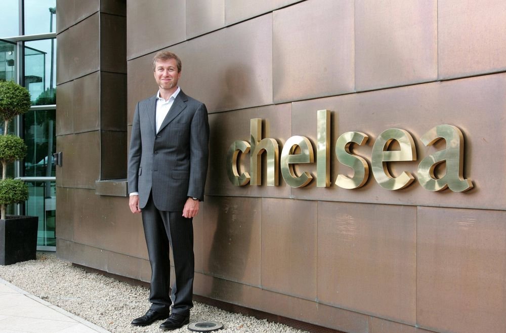 Chelsea se vinde, p&acirc;nă la urmă! Guvernul din Marea Britanie s-a răzg&acirc;ndit și &icirc;i permite lui Abramovich să renunțe la club