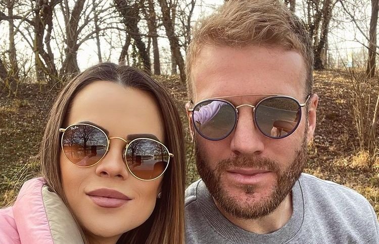 Frumoasa Zuzana strălucește! Fostă Miss Slovacia, soția lui Adam Nemec a postat prima fotografie după ce a născut_13