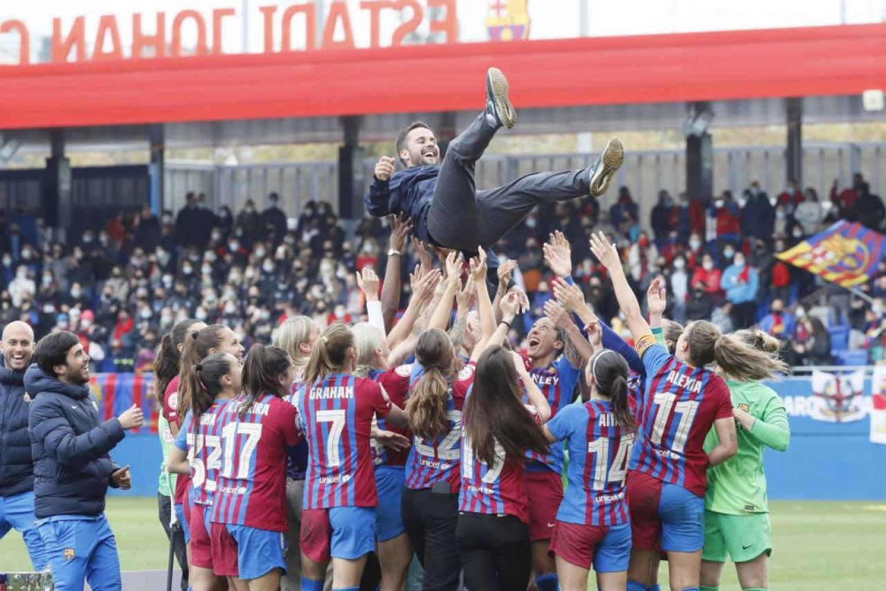 Joacă Barcelona de zici că e...Barcelona! :) Al treilea titlu consecutiv pentru echipa de fotbal feminin după victoria distrugătoare cu Real Madrid _14
