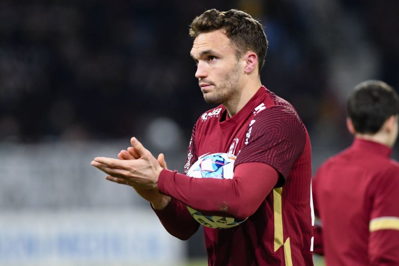 CFR Cluj - Dinamo 4-1. Petrescu a mutat câștigător! Triplă pentru Debeljuh în meciul cu