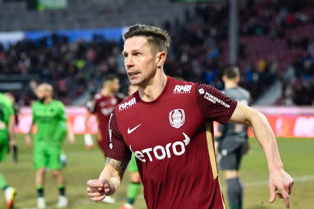 CFR Cluj - Dinamo 4-1. Petrescu a mutat câștigător! Triplă pentru Debeljuh în meciul cu 