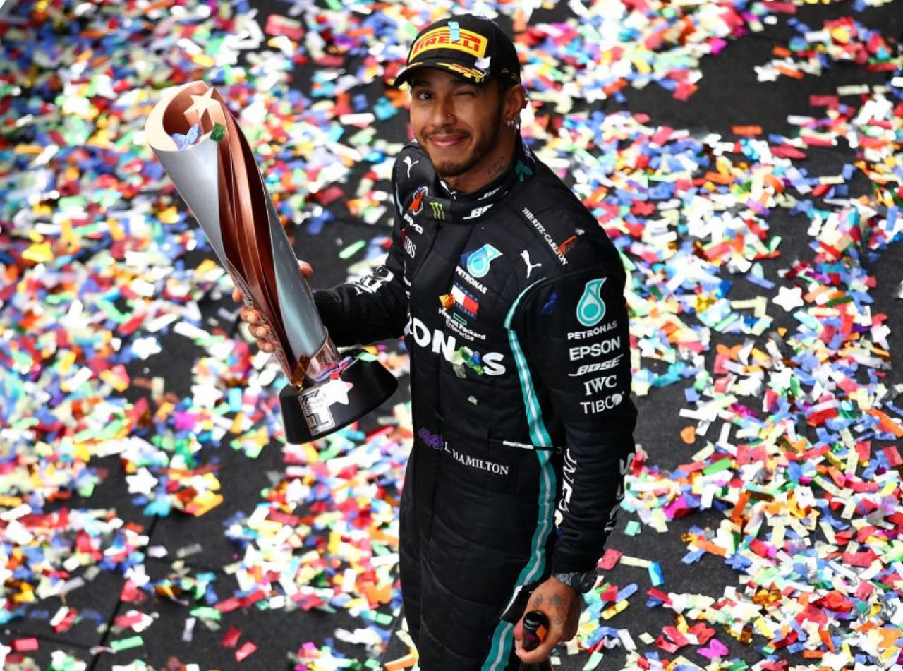 Lewis Hamilton își va schimba numele! Cum se va numi septuplul campion mondial din Formula 1 _5