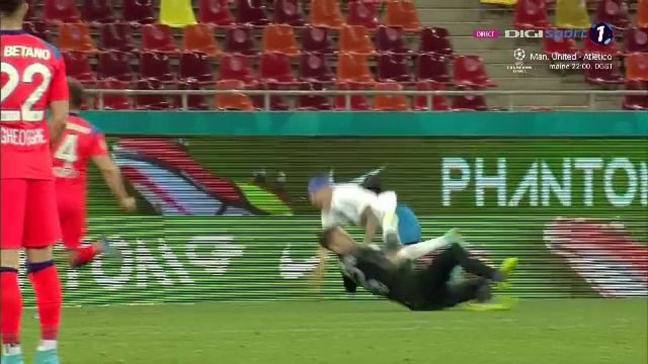 Unde se uita Rusandu!? „Centralul” i-a refuzat un penalty clar Farului Constanța. Hagi și-a pus mâinile în cap_8