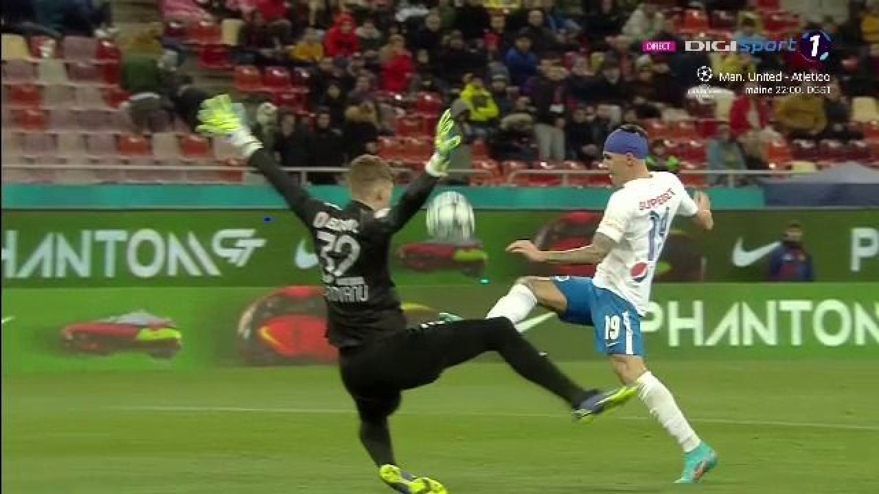 Unde se uita Rusandu!? „Centralul” i-a refuzat un penalty clar Farului Constanța. Hagi și-a pus mâinile în cap_13
