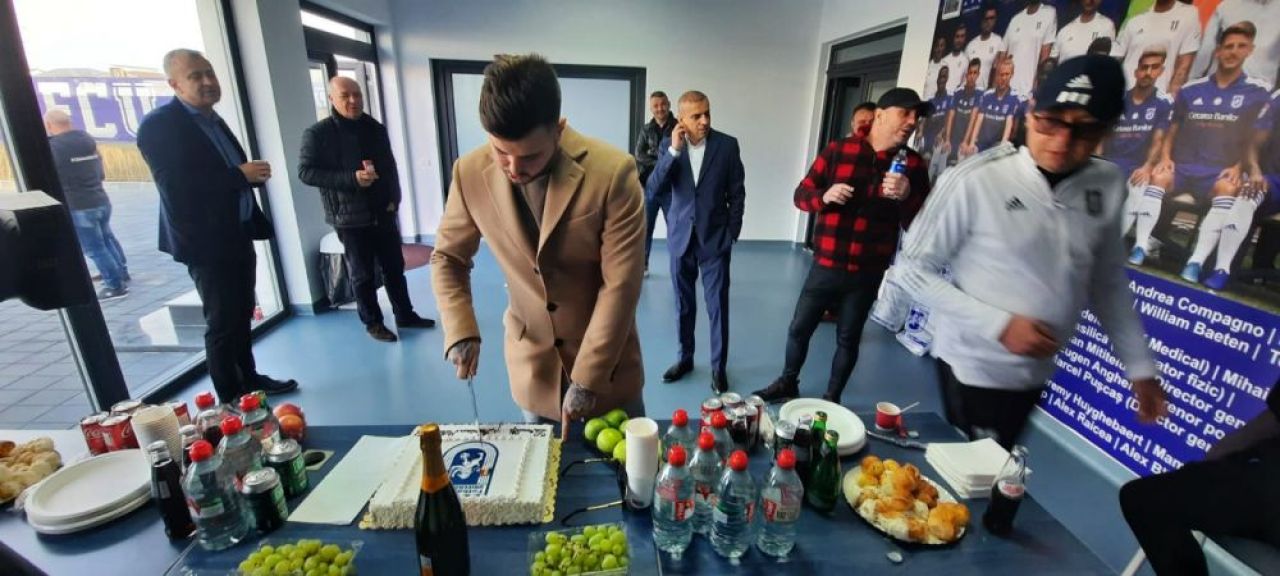 Mititelu jr i-a primit pe Burleanu și Stoichiță cu tort și șampanie în baza de antrenament a celor de la FCU_1