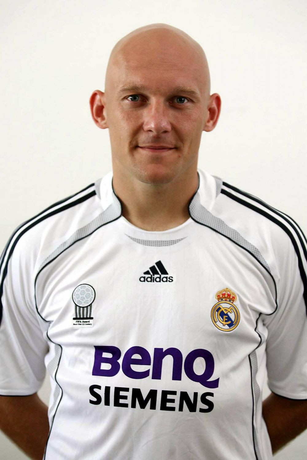 Fostul galactic a câștigat din poker peste 100 milioane de dolari, e vecin în Las Vegas cu Nicolas Cage și conduce un Mercedes de 500.000 $_5