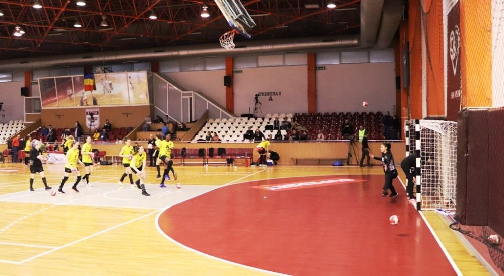 REPORTAJ | Frumoasele noastre după-amiezi în săli mai mult goale_7