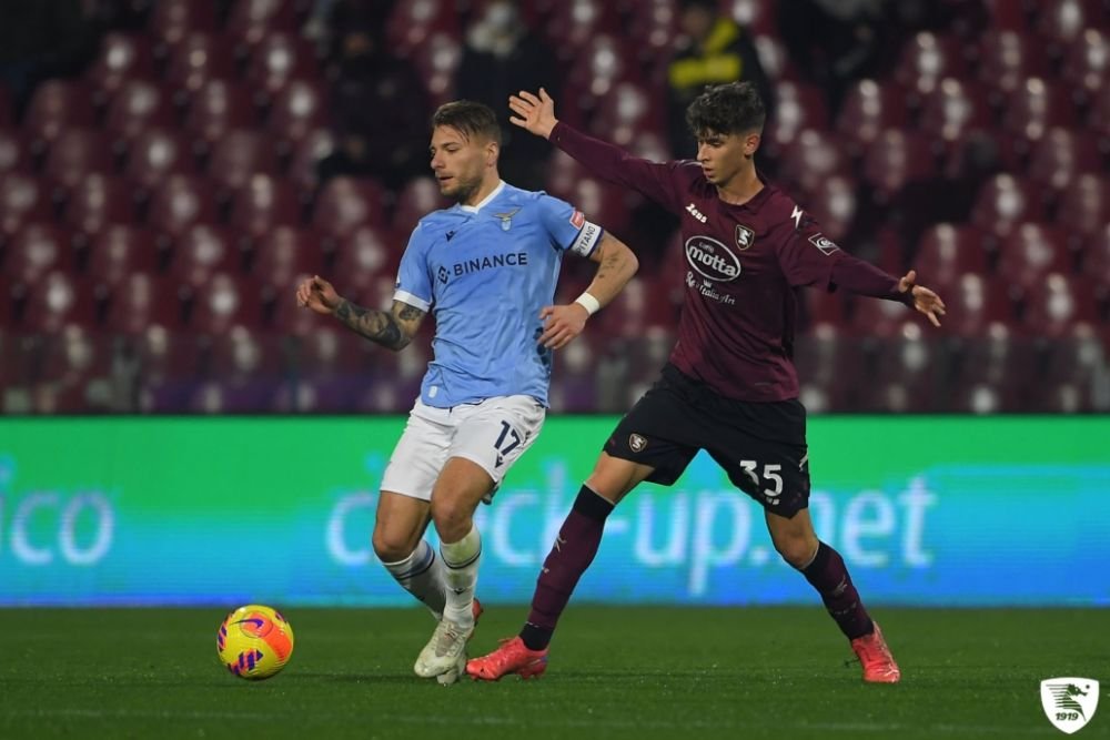 Încă un tânăr de perspectivă ratat de România: fotbalistul din Serie A va debuta oficial la o altă națională!_14