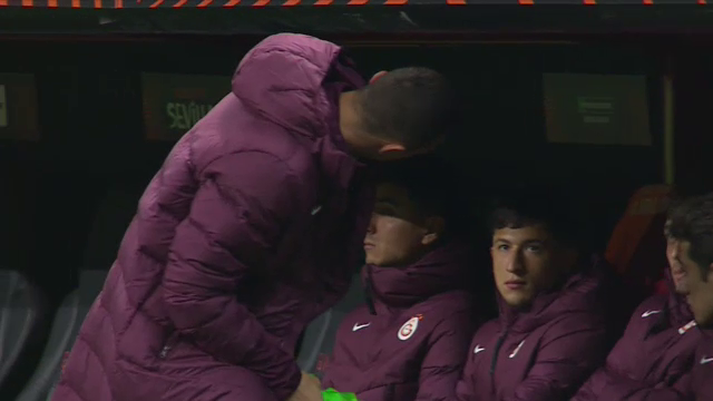 Galatasaray - Barcelona 1-2. Visul de nouă minute! Turcii au condus cu assist-ul lui Cicâldău, dar nu au rezistat în fața catalanilor_3