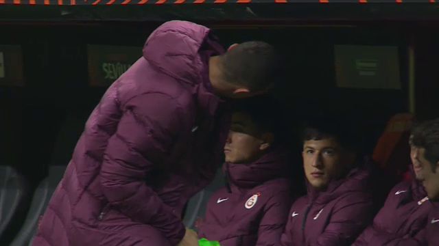 Galatasaray - Barcelona 1-2. Visul de nouă minute! Turcii au condus cu assist-ul lui Cicâldău, dar nu au rezistat în fața catalanilor_3