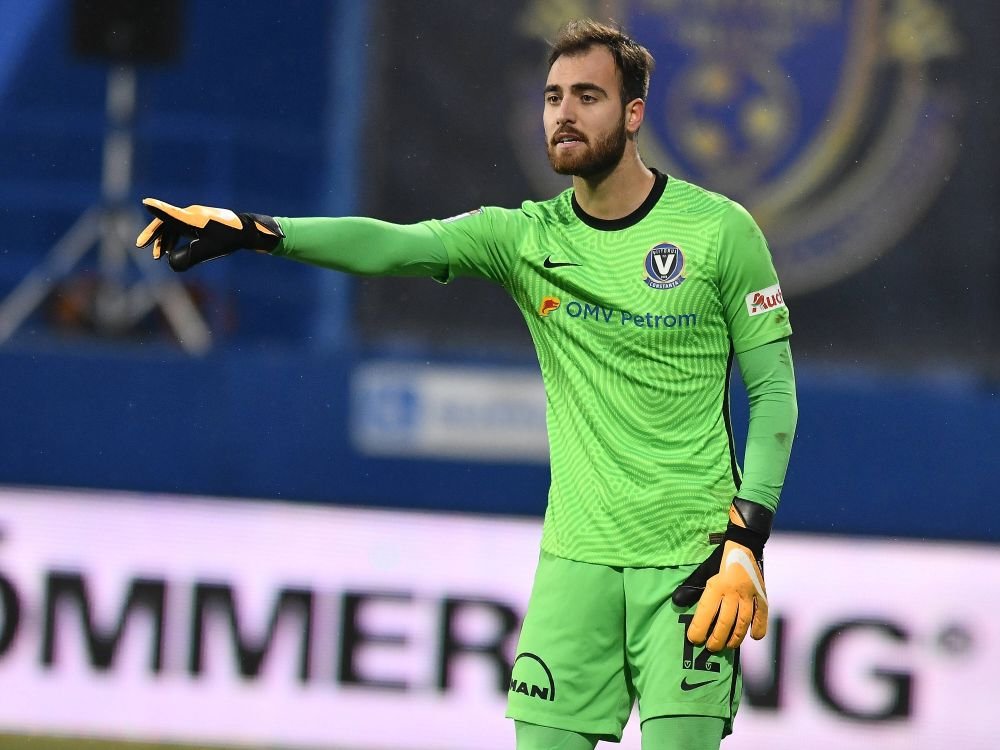 Ce transfer pentru Valentin Cojocaru! Portarul semnează cu un club uriaș din Olanda_3