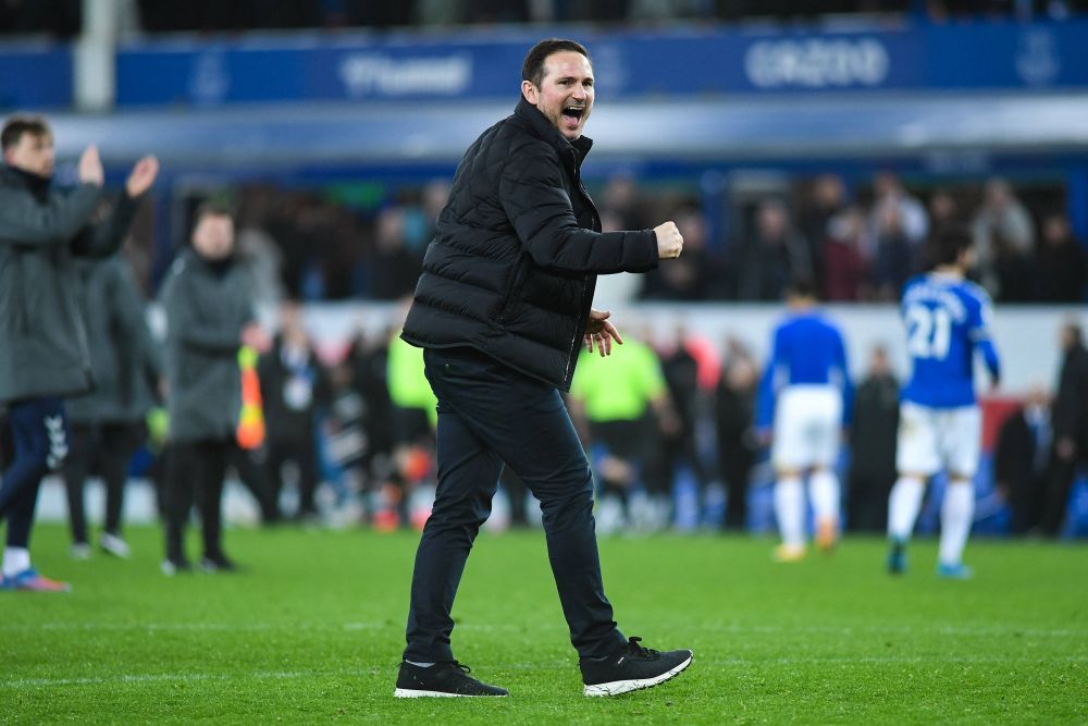”Mi-am rupt mâna când mă bucuram”. Frank Lampard a plătit scump victoria echipei sale din minutul 90+9_10