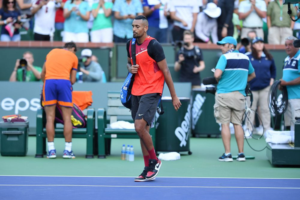 Cum să „distrugi” 2 jurnaliști la conferința de presă, de Nick Kyrgios: australianul a aplaudat ironic întrebările care l-au deranjat_8