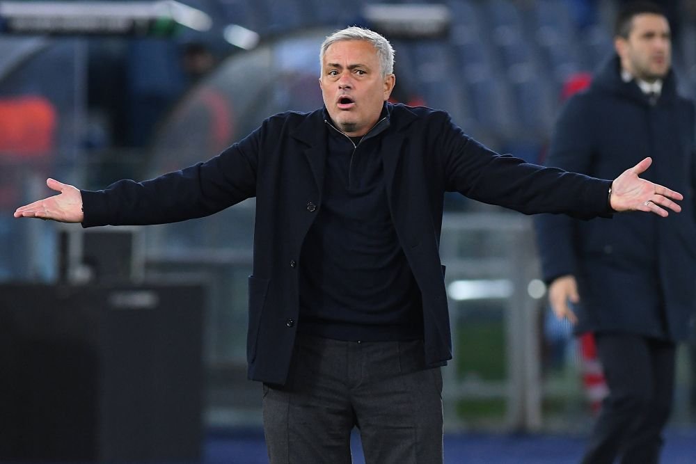 Mourhino începe războiul declarațiilor înainte de ”Derby della Capitale”: ”Cei de la Lazio stau acasă și fumează o țigară cu Sarri”_2