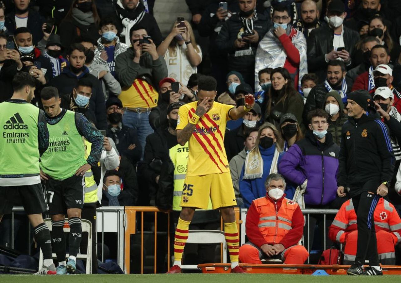 Goku Aubameyang! Eroul catalanilor pe Stantiago Bernabeu a sărbătorit cu stil victoria din El Clasico: ce semnificație are_1