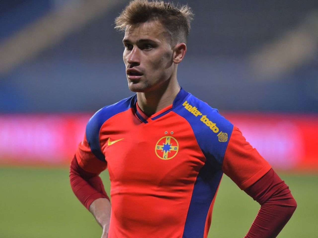 ”Eu îl văd titular la echipa națională”. Jucătorul de la FCSB ”uitat” de Edi Iordănescu_2