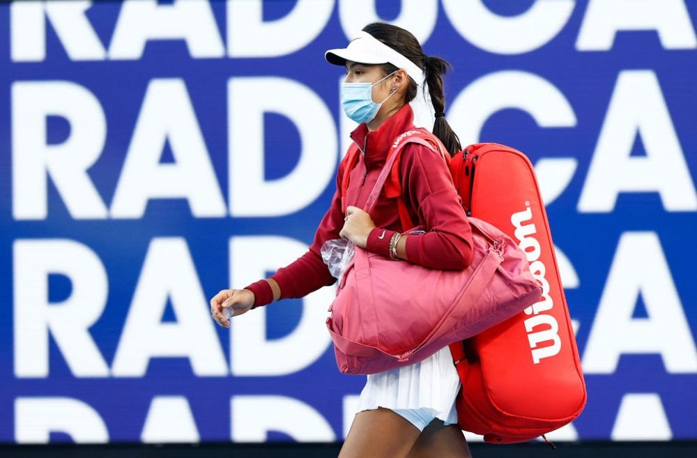 &Icirc;nainte de posibilul meci cu Simona Halep la Miami, Emma Răducanu a semnat un contract uriaș de publicitate cu Porsche