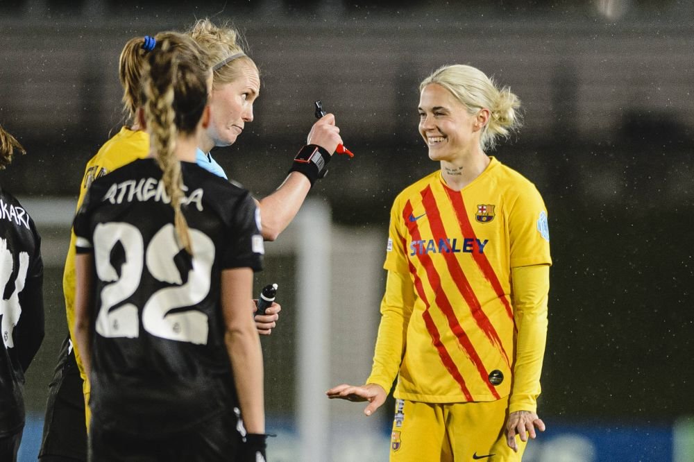 Săptămână perfectă pentru Barcelona! După victoria echipei lui Xavi din El Clasico și echipa de fotbal feminin s-a impus cu Real Madrid, în sferturile Champions League_10