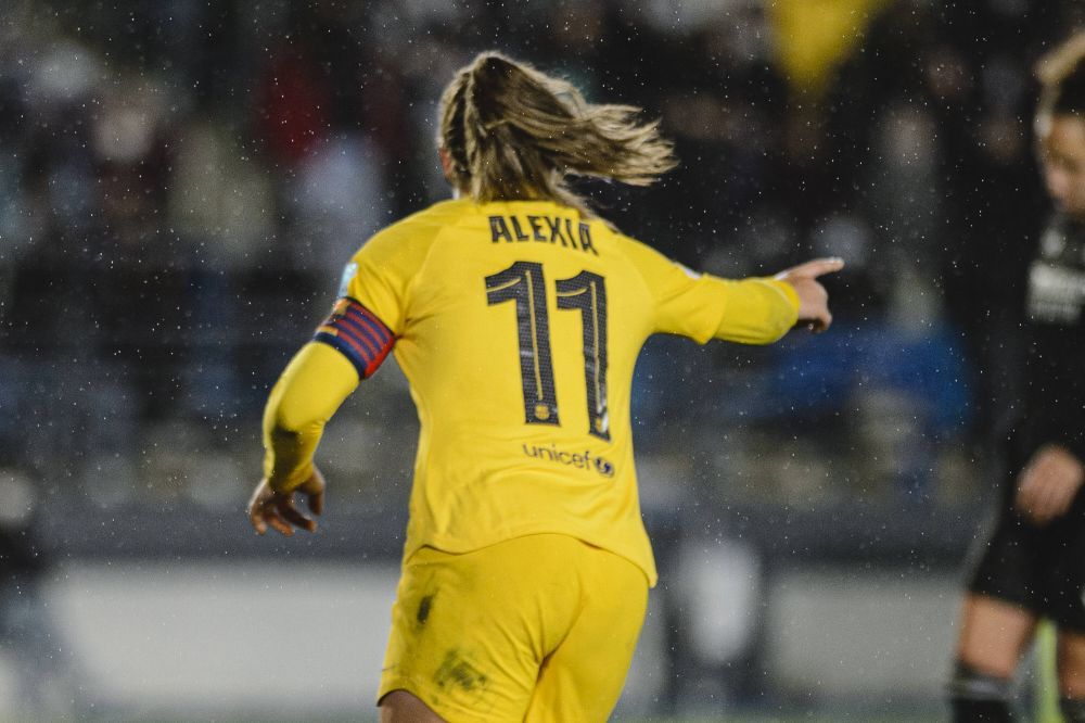 Săptămână perfectă pentru Barcelona! După victoria echipei lui Xavi din El Clasico și echipa de fotbal feminin s-a impus cu Real Madrid, în sferturile Champions League_12