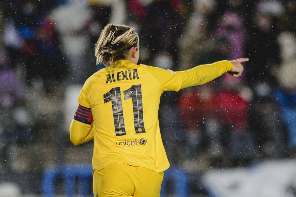 Săptămână perfectă pentru Barcelona! După victoria echipei lui Xavi din El Clasico și echipa de fotbal feminin s-a impus cu Real Madrid, în sferturile Champions League_14