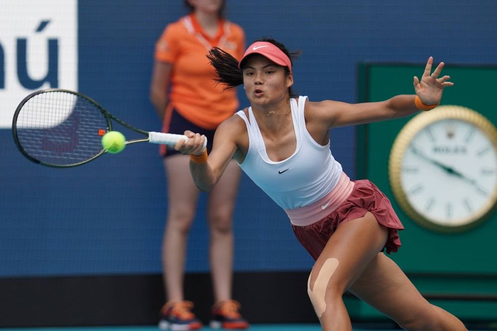 Are mai mulți sponsori decât victorii în tenis: palmaresul Emmei Răducanu la 6 luni după victoria extraordinară de la US Open_3