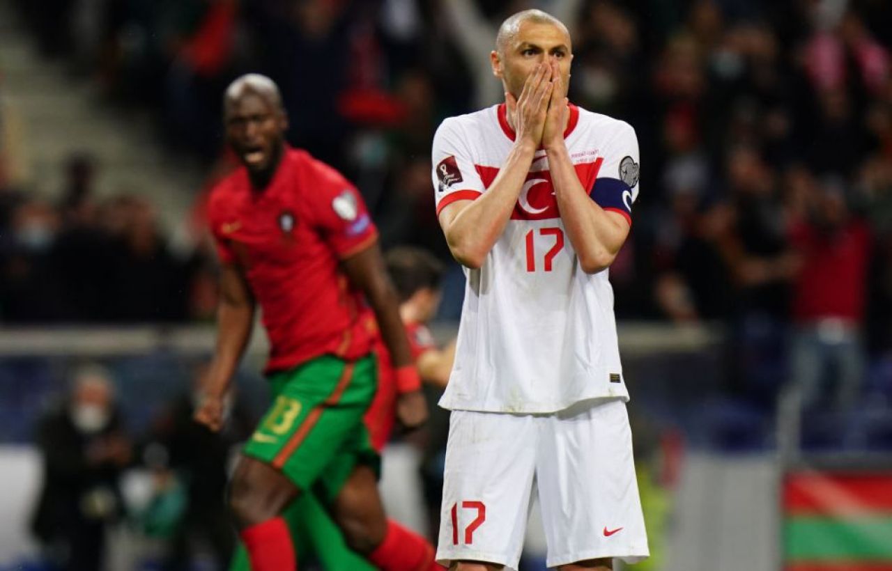 Burak Yilmaz şi-a anunţat retragerea din naţionala Turciei_1