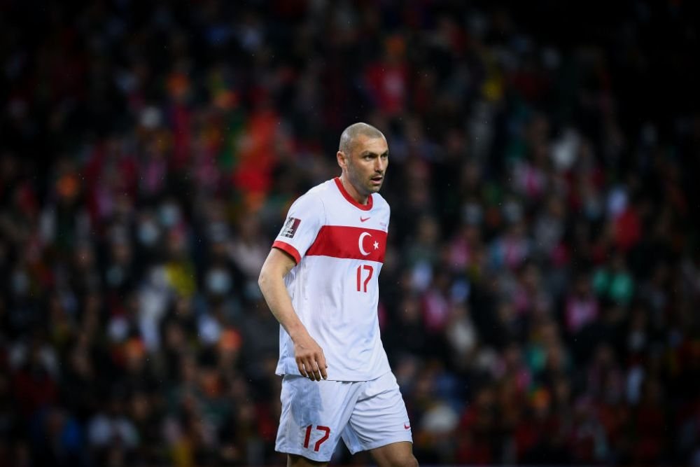 Burak Yilmaz şi-a anunţat retragerea din naţionala Turciei_7