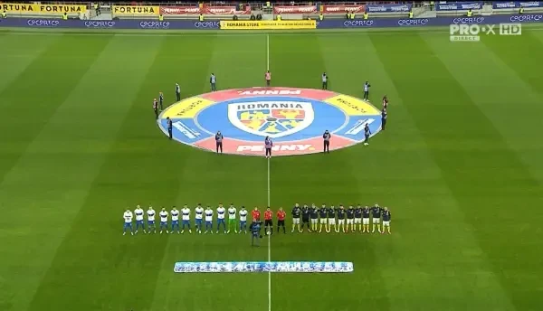 Imnul Rom&acirc;niei, la meciul cu Grecia, pe Stadionul Steaua