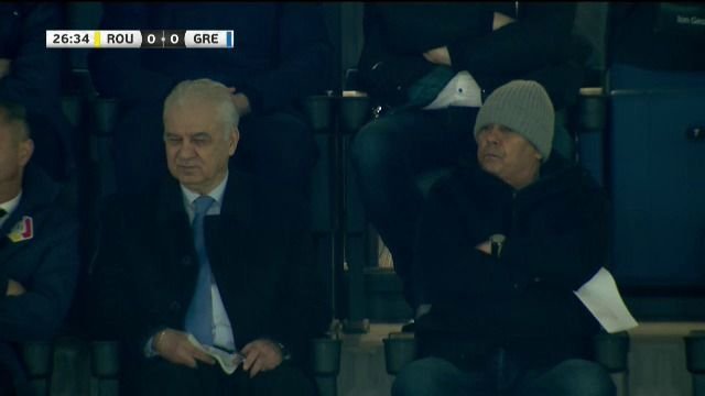 Dublu impact. Imagini de colecție cu Mircea Lucescu și Anghel Iordănescu în loja stadionului Steaua_4
