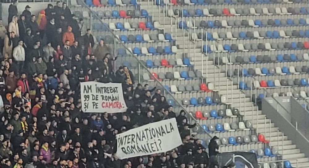 Proteste în peluză la România - Grecia: