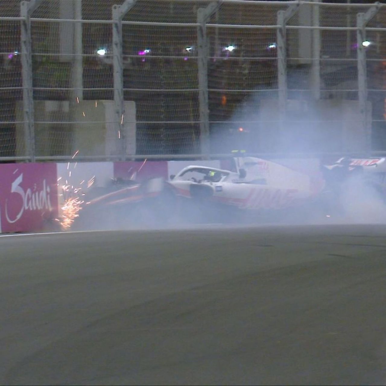 Accident horror pentru Mick Schumacher în calificările Marelui Premiu al Arabiei Saudite! Mașina i-a fost distrusă! Care e starea pilotului _1