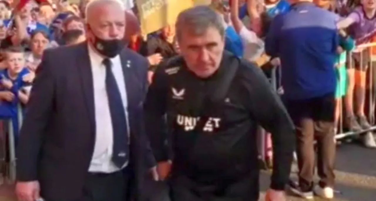 „Regele” s-a întors pe teren! Gică Hagi, coechipier cu Figo și Kaka într-un meci de senzație cu legendele lui Rangers _4