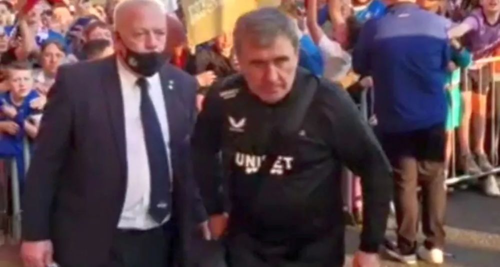 „Regele” s-a întors pe teren! Gică Hagi, coechipier cu Figo și Kaka într-un meci de senzație cu legendele lui Rangers _4