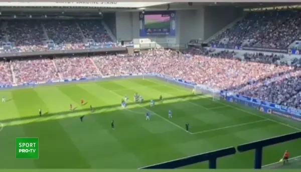 „Regele” s-a întors pe teren! Gică Hagi, coechipier cu Figo și Kaka într-un meci de senzație cu legendele lui Rangers