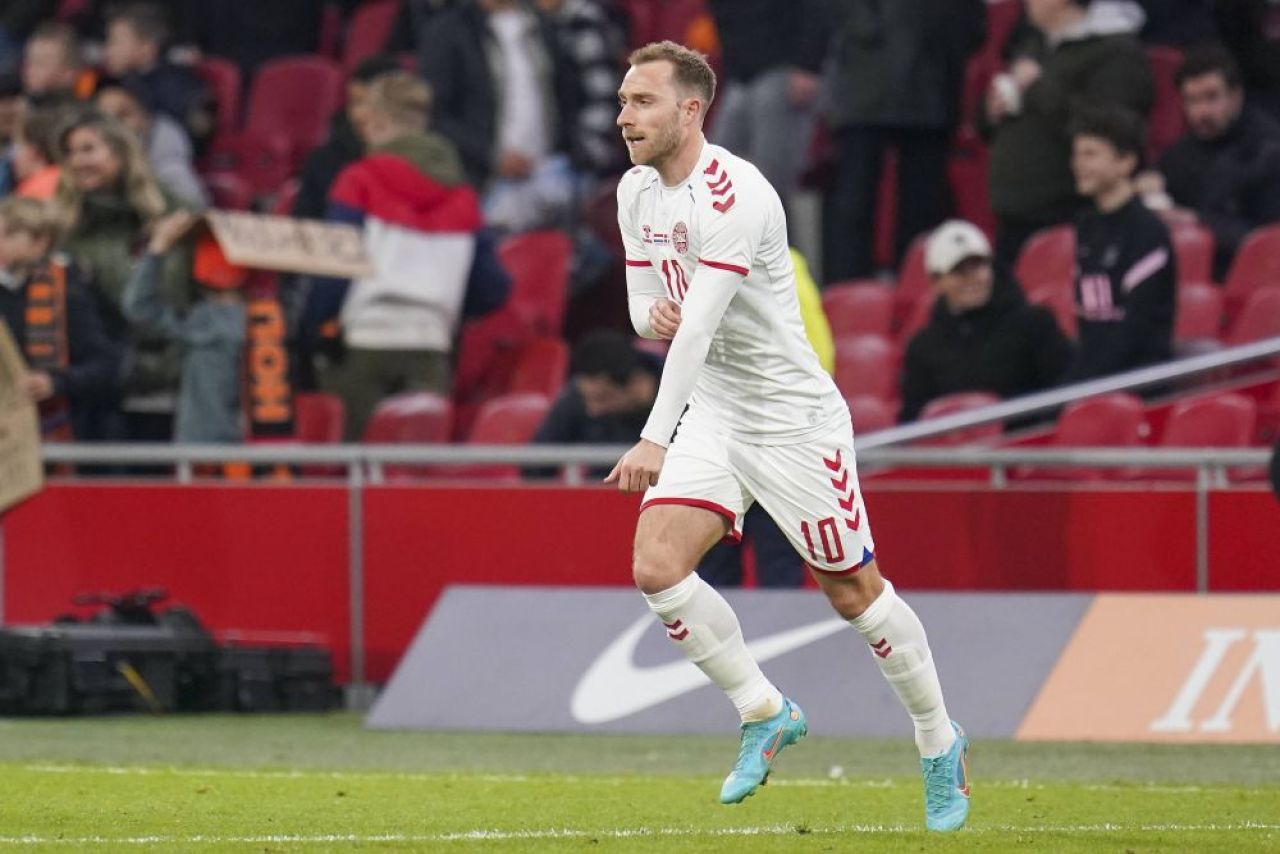 Absolut fenomenal! Christian Eriksen a revenit pe teren la națională după infarctul suferit la Euro 2020 și a marcat în doar două minute_9